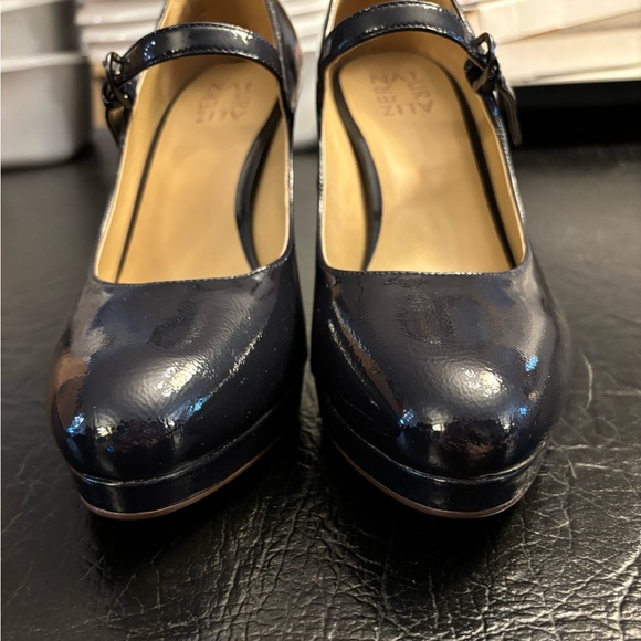 Naturalizer navy pumps - Picture 5 of 7